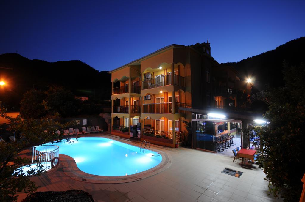 Kleopatra Apartments Icmeler Marmaris Eksteriør billede